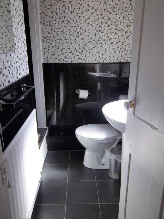 קרליסל Cornerhouse Guesthouse חדר תמונה
