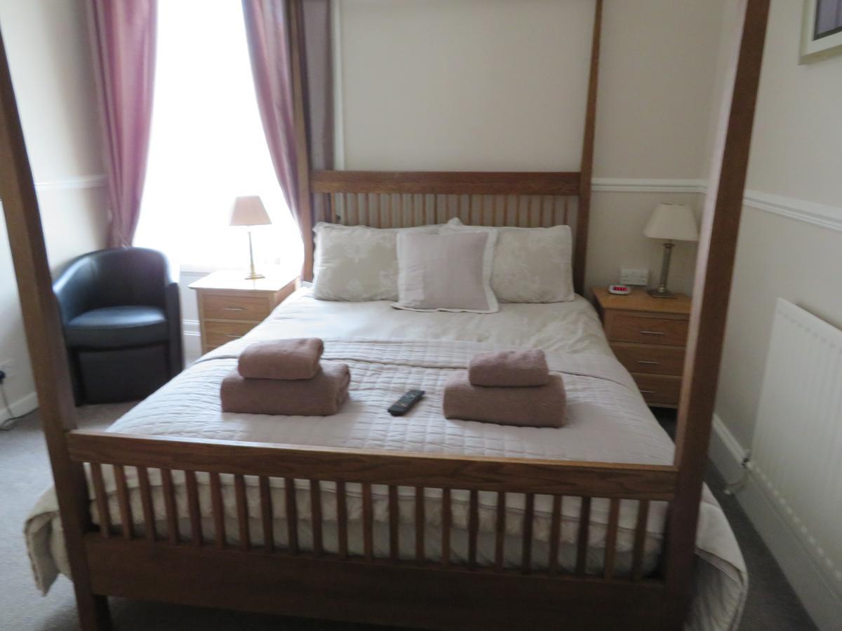 קרליסל Cornerhouse Guesthouse מראה חיצוני תמונה