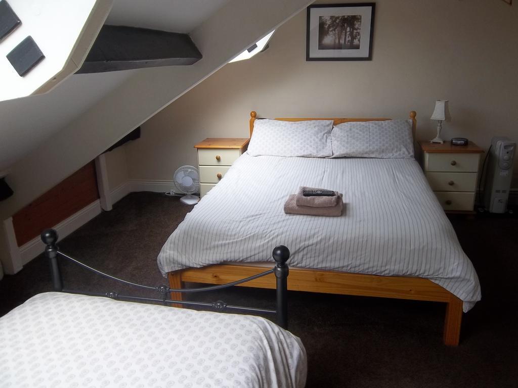 קרליסל Cornerhouse Guesthouse מראה חיצוני תמונה